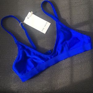 White Fox Electric blue L’escala top